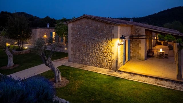 5 soveværelse Finca/Landehus til leje i Pollensa / Pollença med swimmingpool garage - € 10.000 (Ref: 8223885)