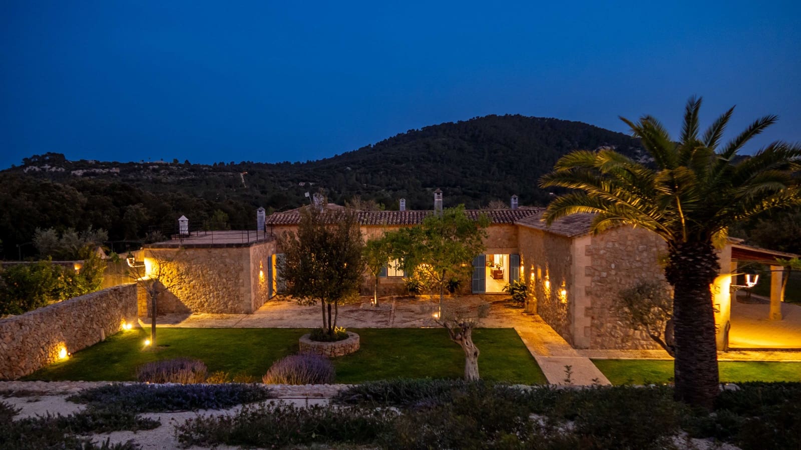 5 soveværelse Finca/Landehus til leje i Pollensa / Pollenca med swimmingpool garage - € 10.000 (Ref: 8223885)