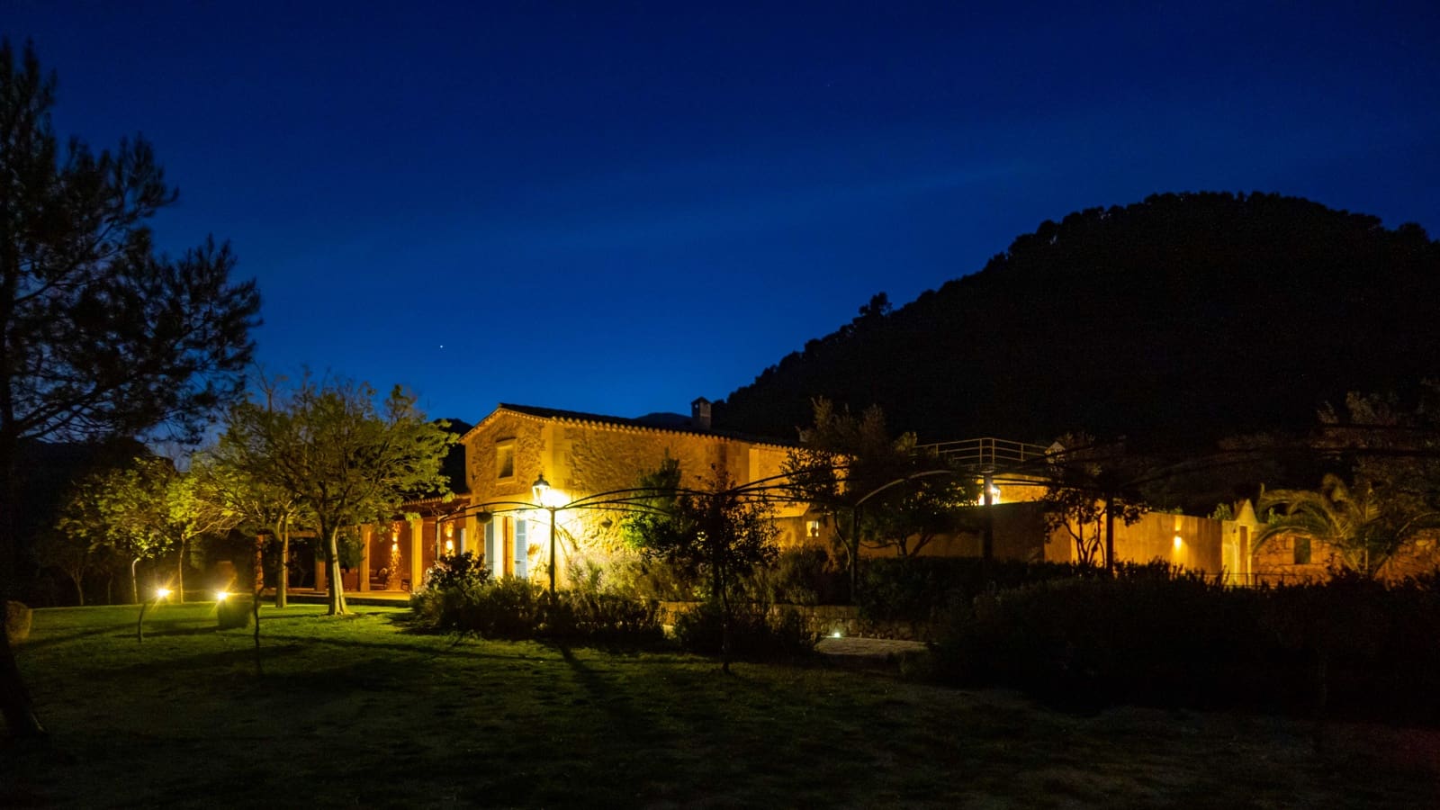 5 soveværelse Finca/Landehus til leje i Pollensa / Pollenca med swimmingpool garage - € 10.000 (Ref: 8223885)