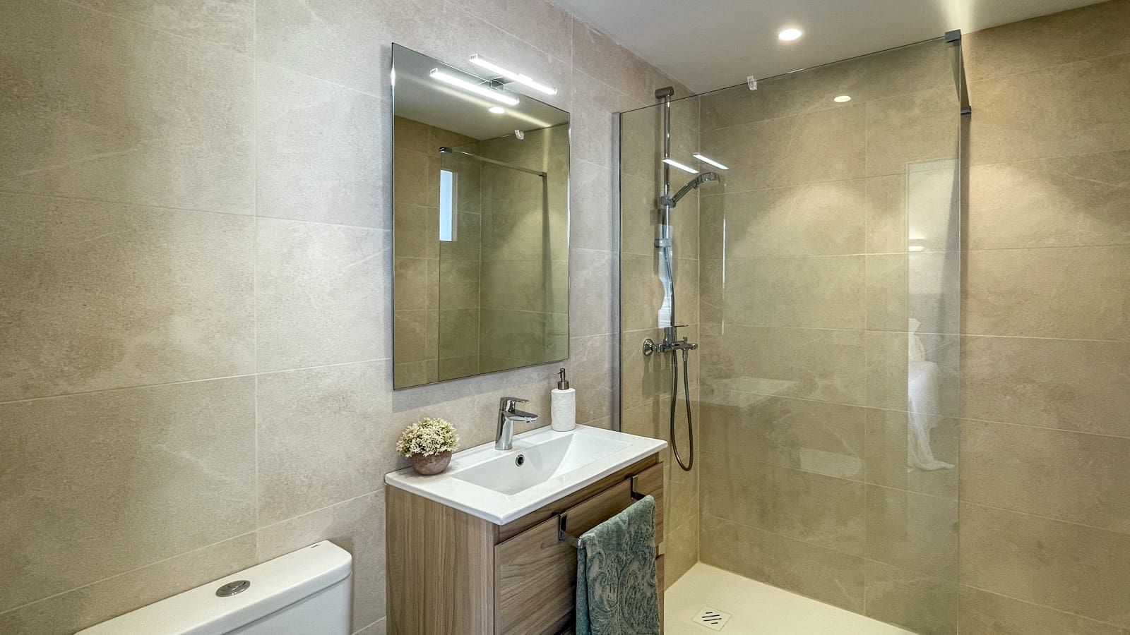 2 sypialnia Apartament na sprzedaż w Palma de Mallorca z garażem - 650 000 € (Ref: 8227328)