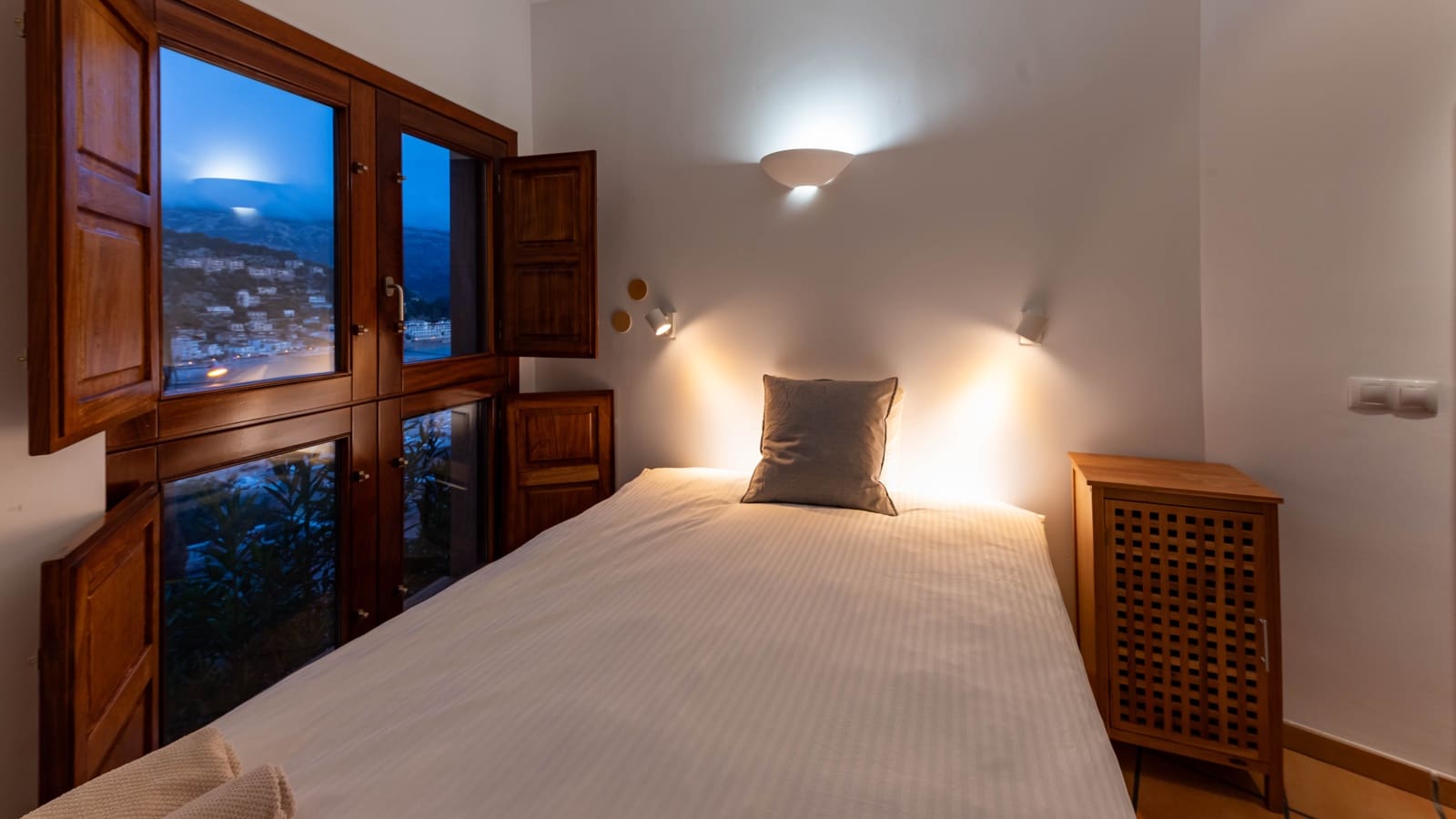 3 soveværelse Villa til salg i Puerto de Soller / Port de Soller med garage - € 2.495.000 (Ref: 8239661)