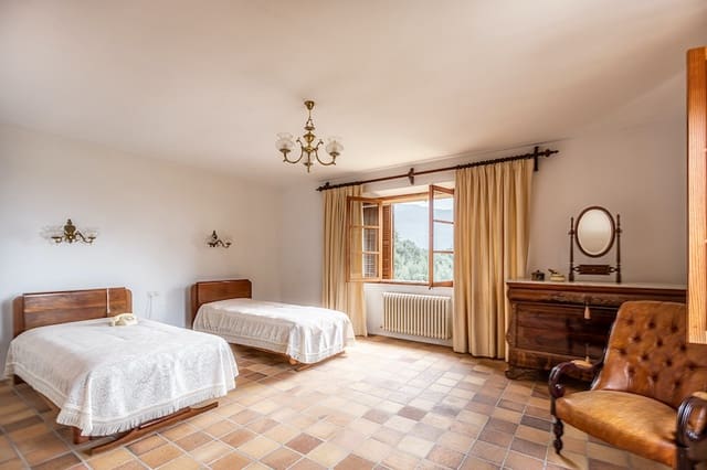 7 soveværelse Finca/Landehus til salg i Sóller med garage - € 4.500.000 (Ref: 8286059)