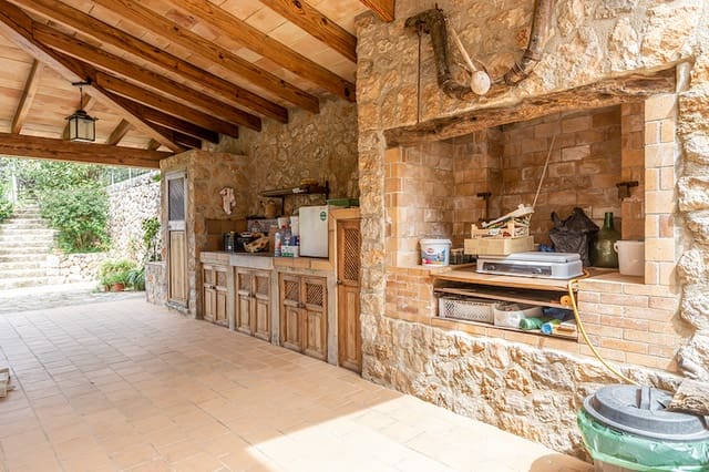 7 soveværelse Finca/Landehus til salg i Sóller med garage - € 4.500.000 (Ref: 8286059)