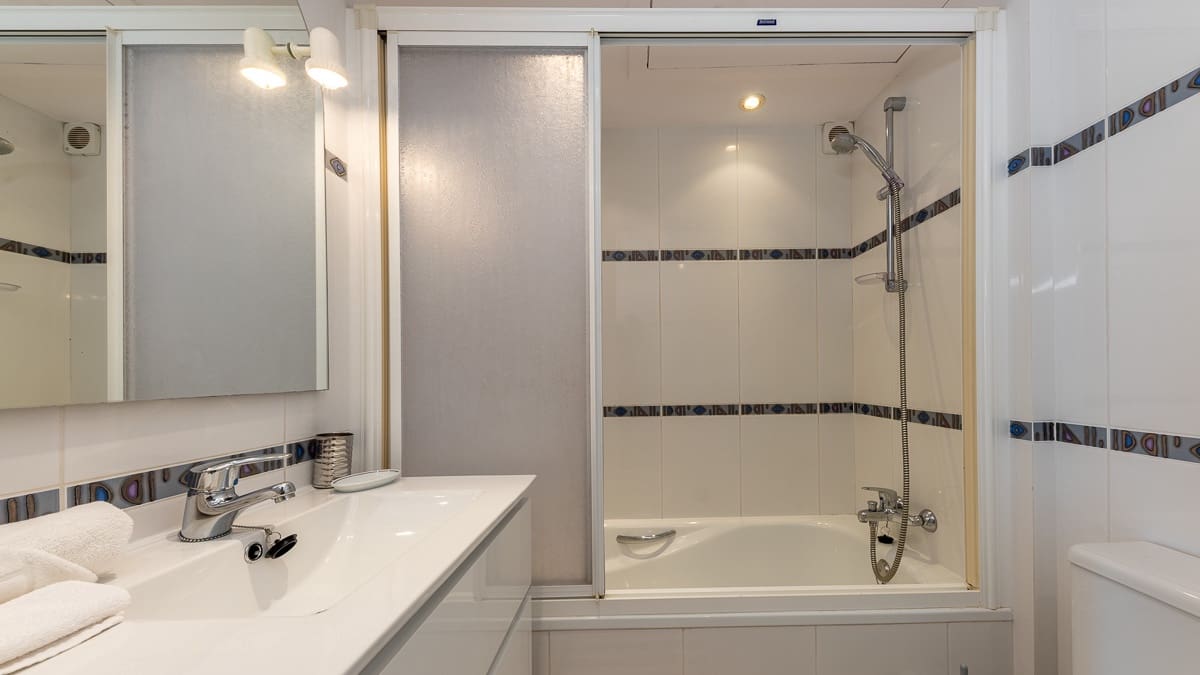 3 soverom Leilighet til leie i Illetas med svømmebasseng - € 2 950 (Ref: 8295311)