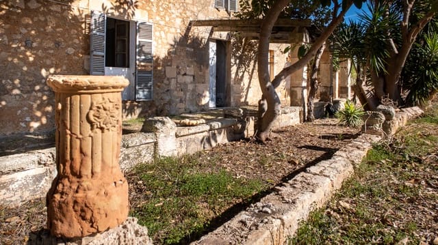 7 Zimmer Finca/Landgut zu verkaufen in Manacor mit Garage - 750.000 € (Ref: 8301965)