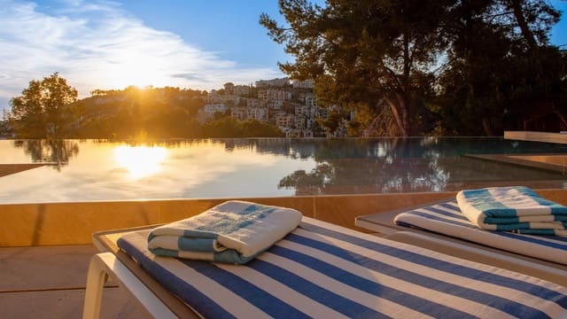 7 bedroom Villa for sale in Puerto de Andratx, Andratx with pool garage - € 6,900,000 (Ref: 8301966)