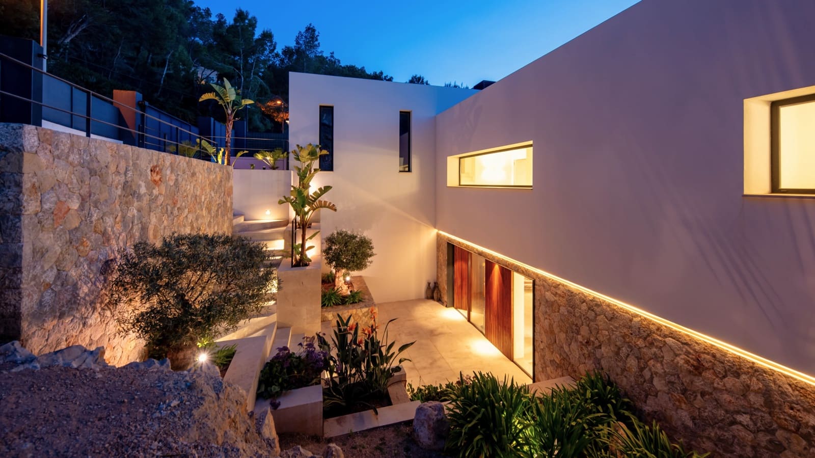 7 quarto Moradia para venda em Puerto de Andratx com piscina garagem - 6 900 000 € (Ref: 8301966)