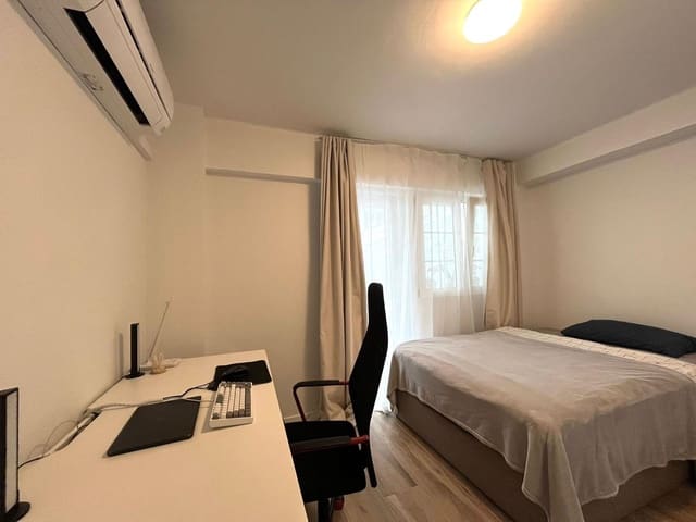 2 slaapkamer Appartement te koop in Santa Ponsa, Calvià met zwembad garage - € 450.000 (Ref: 8309913)