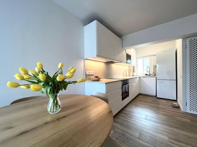 2 slaapkamer Appartement te koop in Santa Ponsa, Calvià met zwembad garage - € 450.000 (Ref: 8309913)