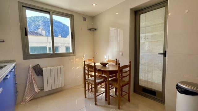 3 soveværelse Lejlighed til leje i Pollensa / Pollença med garage - € 2.800 (Ref: 8317268)