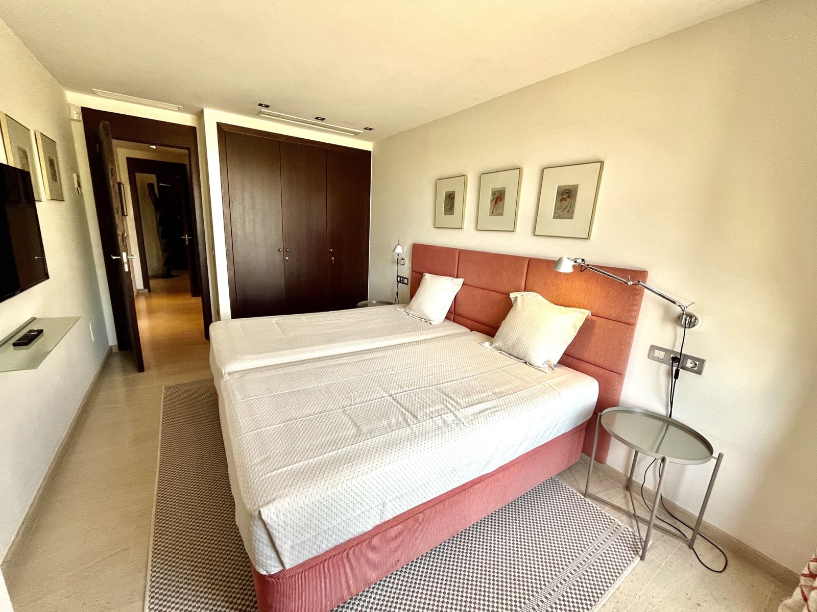 2 bedroom Apartment for rent in Palma de Mallorca with garage - € 3,300 (Ref: 8337272)