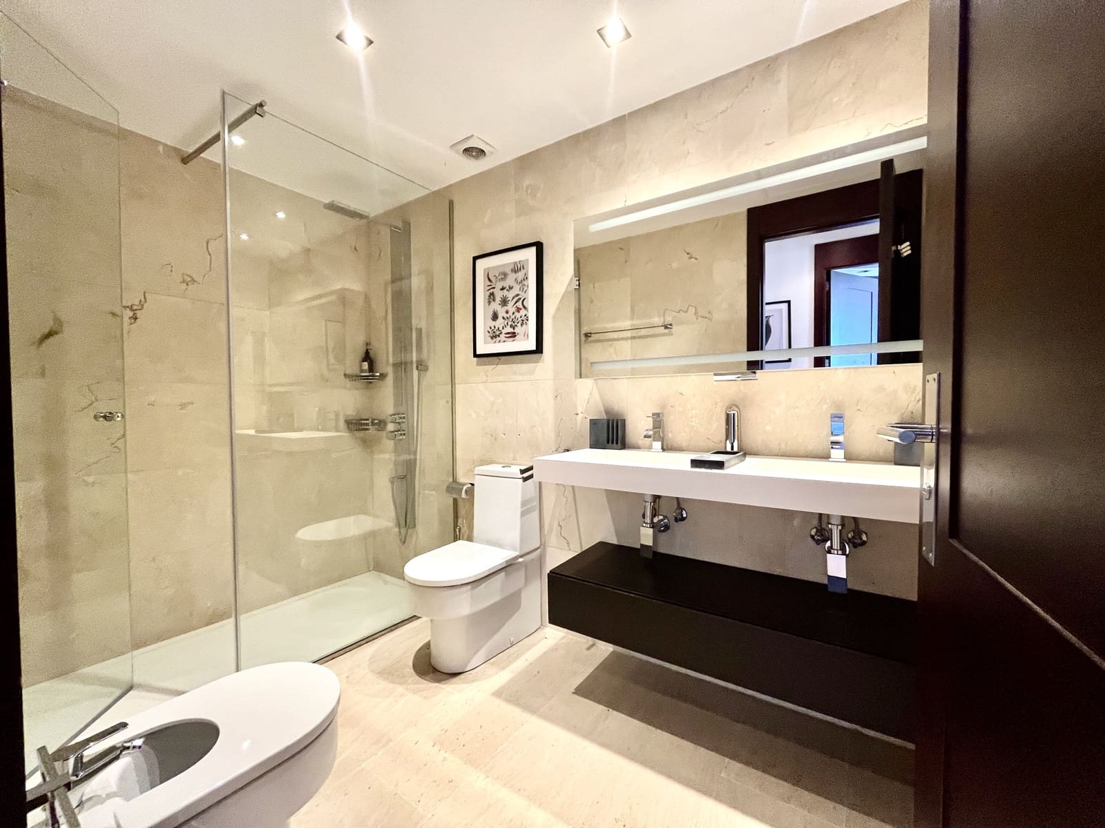 2 bedroom Apartment for rent in Palma de Mallorca with garage - € 3,300 (Ref: 8337272)