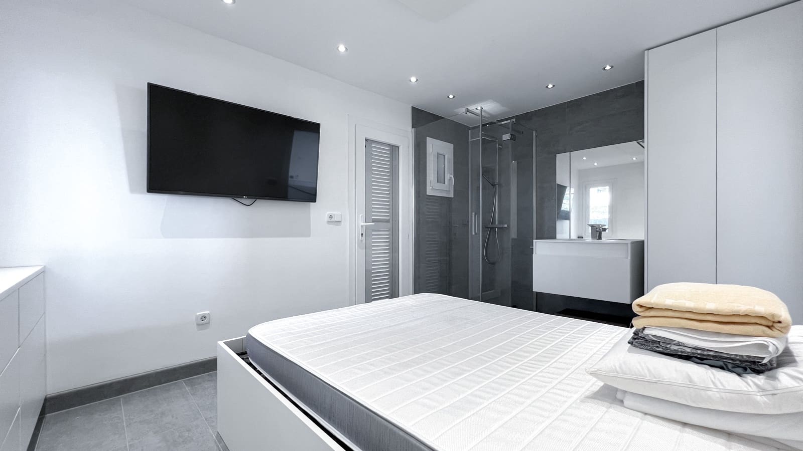 1 soveværelse Lejlighed til salg i Tolleric - € 290.000 (Ref: 8342353)