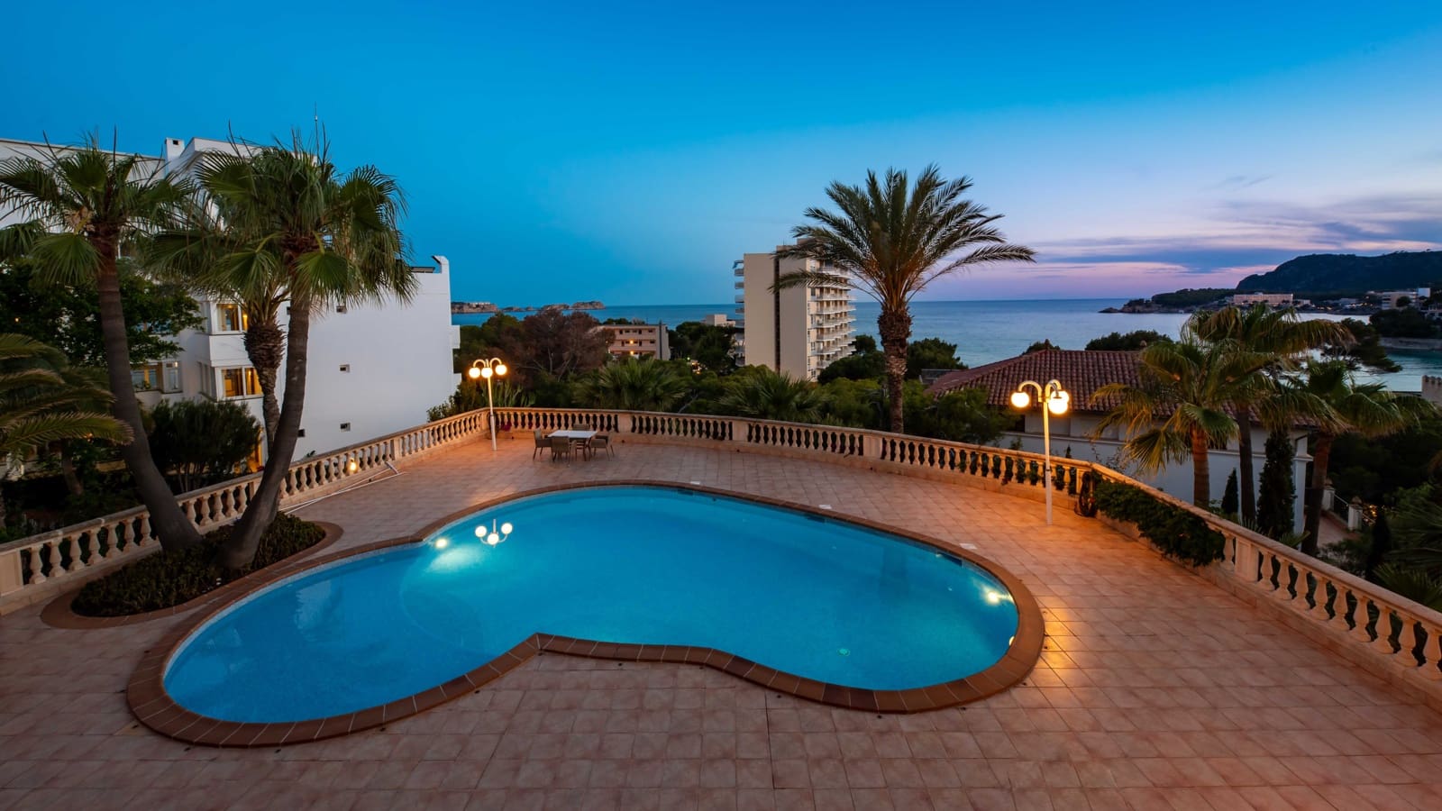 6 soverom Villa til salgs i Peguera / Paguera med svømmebasseng garasje - € 4 200 000 (Ref: 8342356)