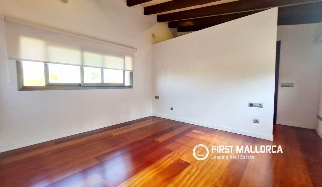 Villa/Maison de 3 chambres à louer à Bunyola avec piscine garage - 6 900 € (Ref: 8342357)
