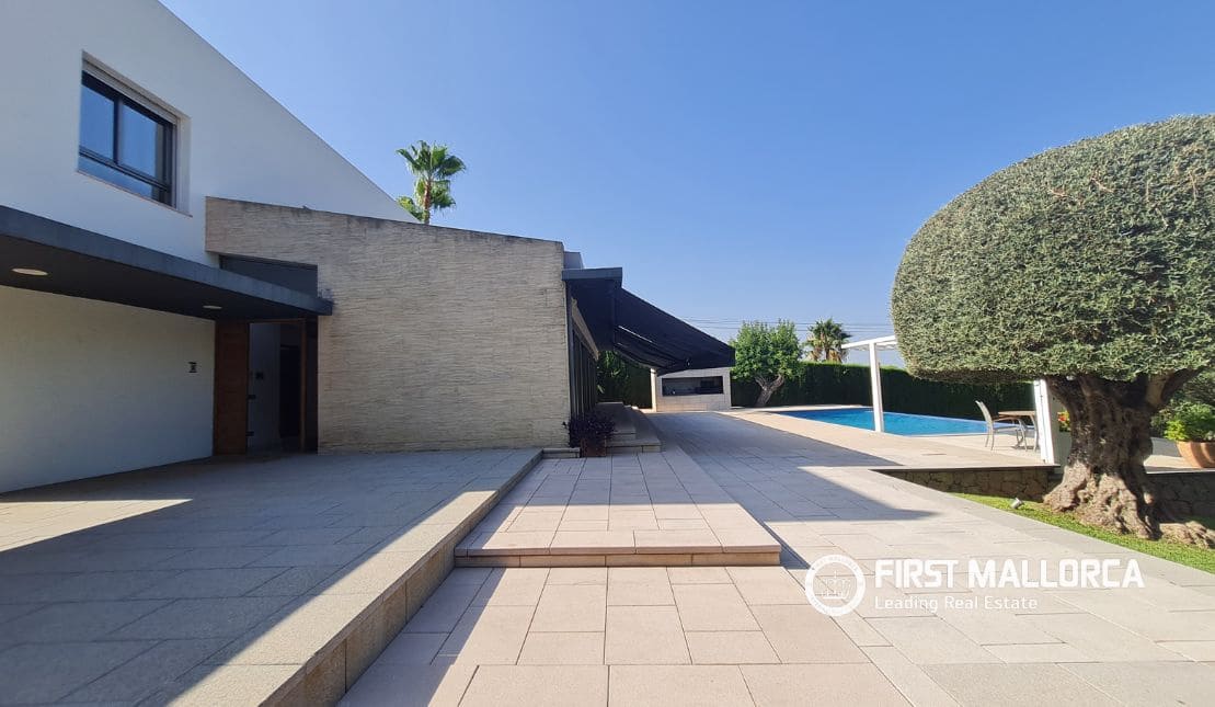 Villa/Maison de 3 chambres à louer à Bunyola avec piscine garage - 6 900 € (Ref: 8342357)