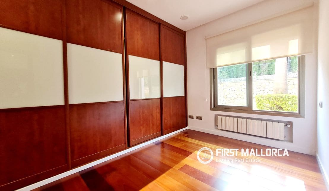 Villa/Maison de 3 chambres à louer à Bunyola avec piscine garage - 6 900 € (Ref: 8342357)
