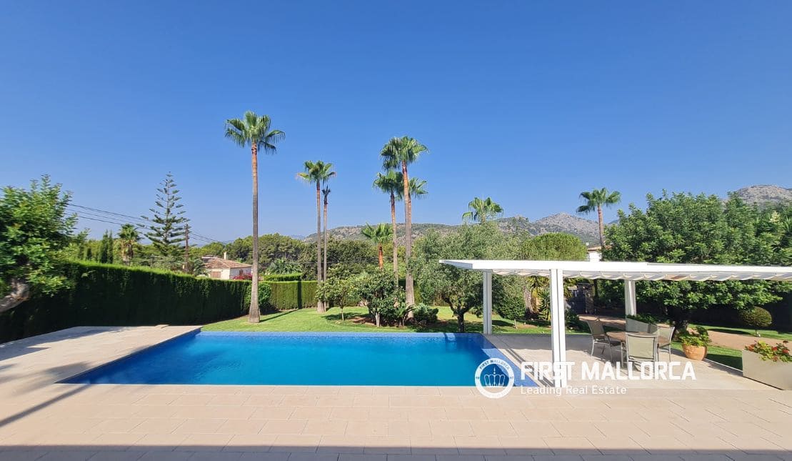 Villa/Maison de 3 chambres à louer à Bunyola avec piscine garage - 6 900 € (Ref: 8342357)