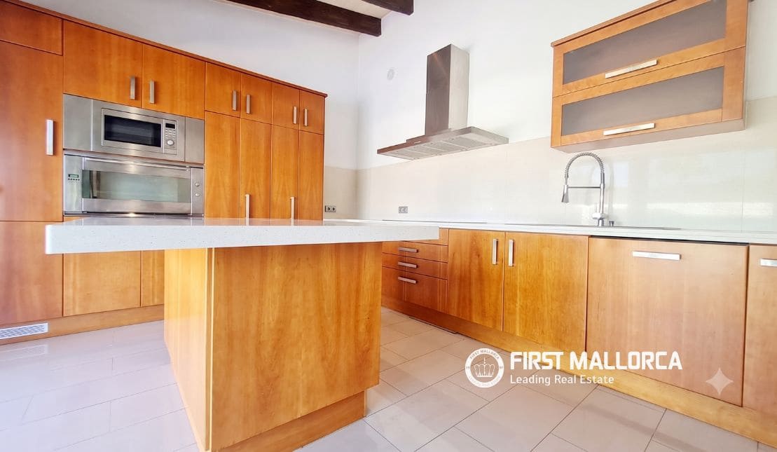 Villa/Maison de 3 chambres à louer à Bunyola avec piscine garage - 6 900 € (Ref: 8342357)