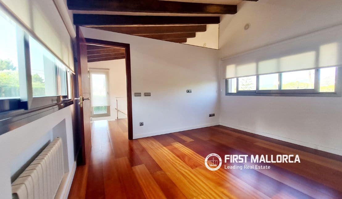 Villa/Maison de 3 chambres à louer à Bunyola avec piscine garage - 6 900 € (Ref: 8342357)