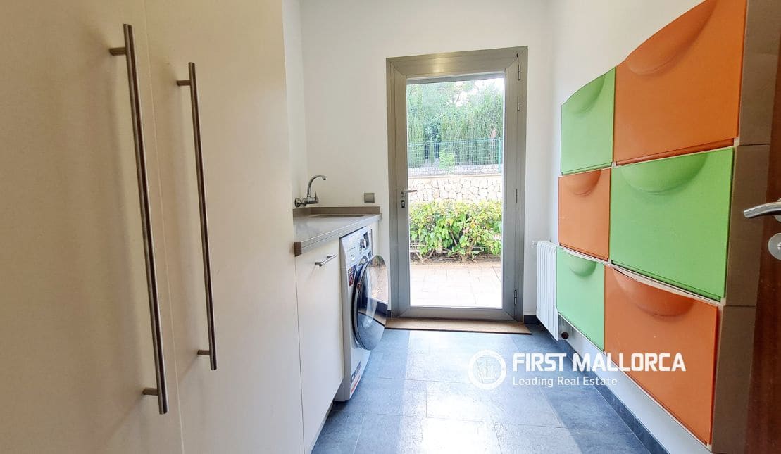 Villa/Maison de 3 chambres à louer à Bunyola avec piscine garage - 6 900 € (Ref: 8342357)