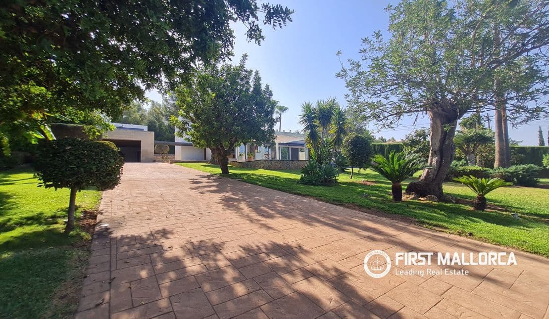 Villa/Maison de 3 chambres à louer à Bunyola avec piscine garage - 6 900 € (Ref: 8342357)