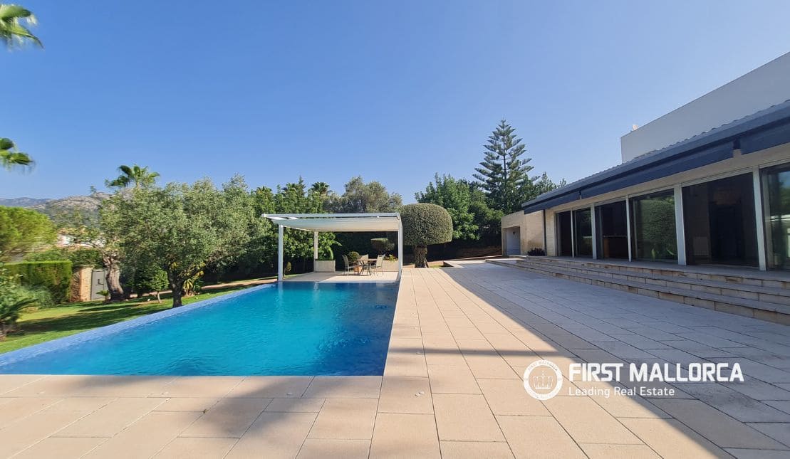 Villa/Maison de 3 chambres à louer à Bunyola avec piscine garage - 6 900 € (Ref: 8342357)