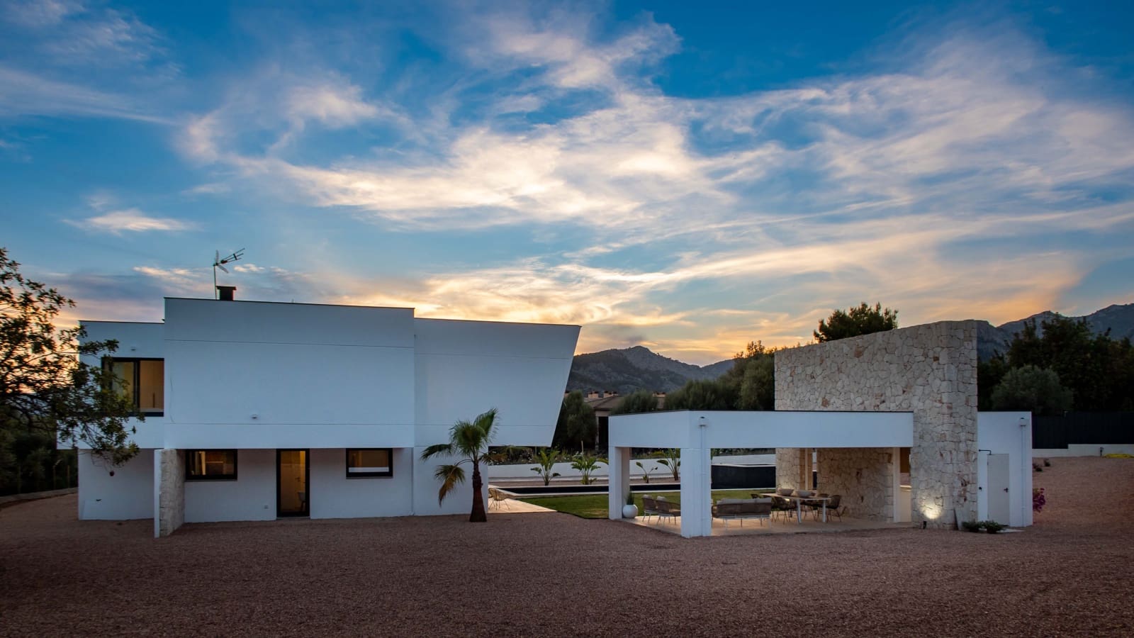 4 soveværelse Villa til salg i Bunyola med swimmingpool garage - € 1.950.000 (Ref: 8350178)