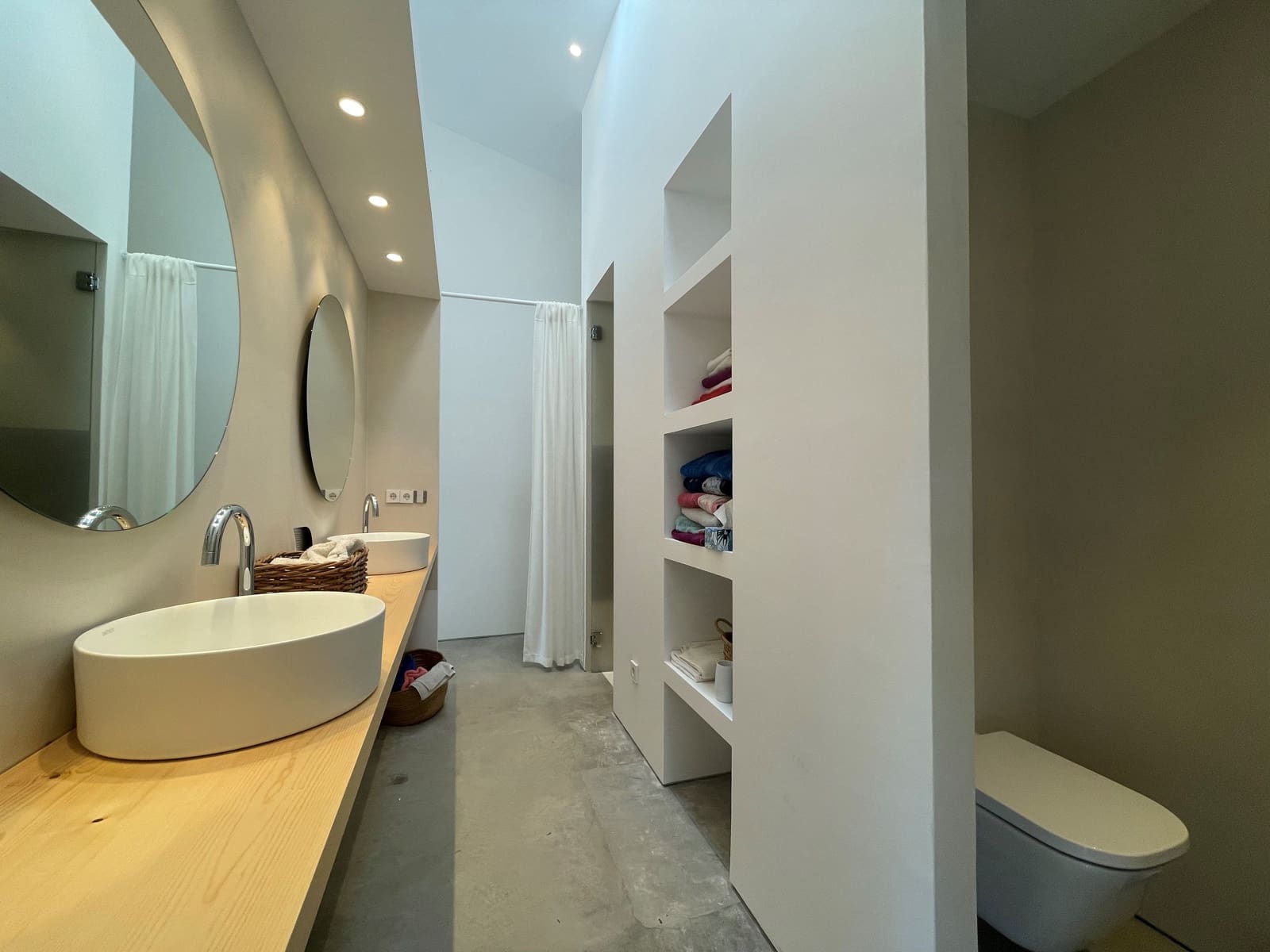 4 sovrum Hus att hyra i Llubi med pool garage - 4 200 € (Ref: 8353389)