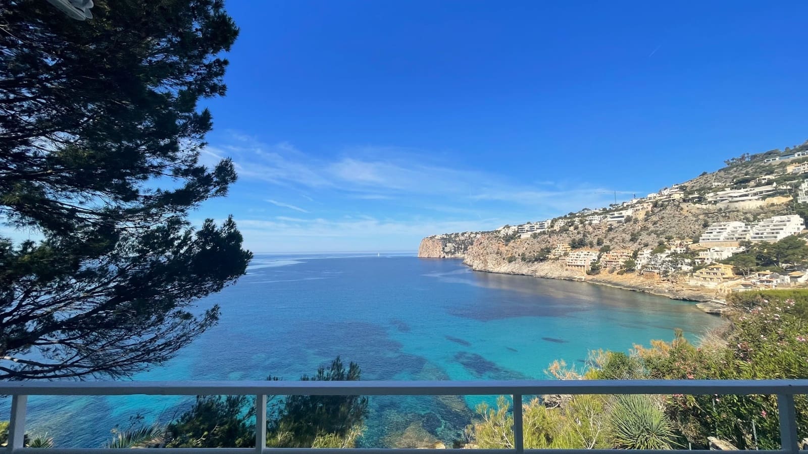 3 makuuhuone Huvila vuokrattavana paikassa Puerto de Andratx mukana 
autotalli - 4 000 € (Ref: 8361799)