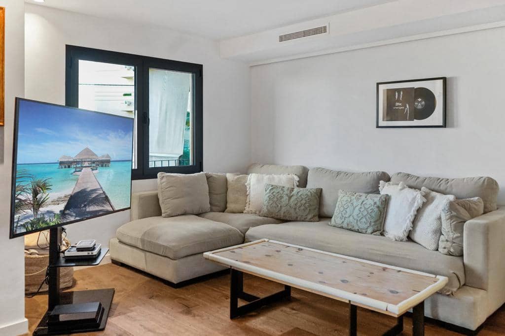 2 soveværelse Lejlighed til leje i Palma de Mallorca med swimmingpool garage - € 2.600 (Ref: 8374311)