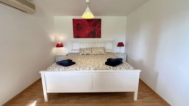 Villa/Maison Semi-Mitoyenne de 1 chambre à louer à Algaida avec piscine garage - 1 680 € (Ref: 8382051)