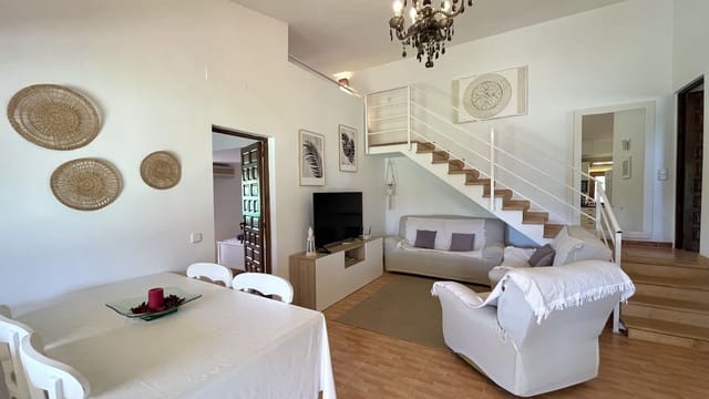 Villa/Maison Semi-Mitoyenne de 1 chambre à louer à Algaida avec piscine garage - 1 680 € (Ref: 8382051)