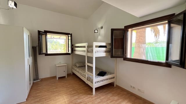 Villa/Maison Semi-Mitoyenne de 1 chambre à louer à Algaida avec piscine garage - 1 680 € (Ref: 8382051)