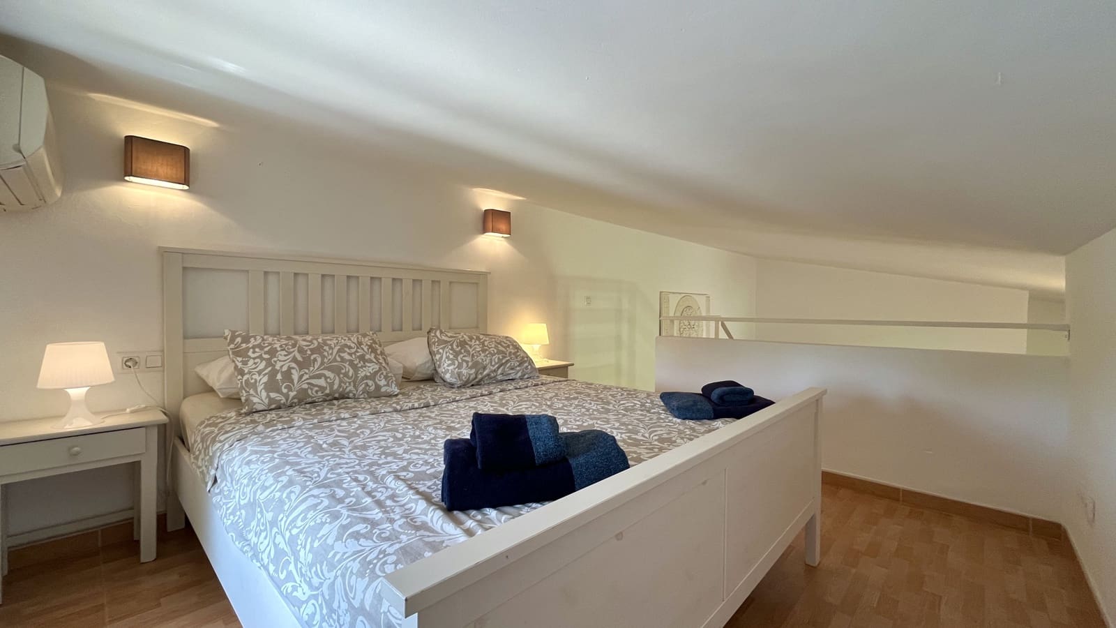 Villa/Maison Semi-Mitoyenne de 1 chambre à louer à Algaida avec piscine garage - 1 680 € (Ref: 8382051)