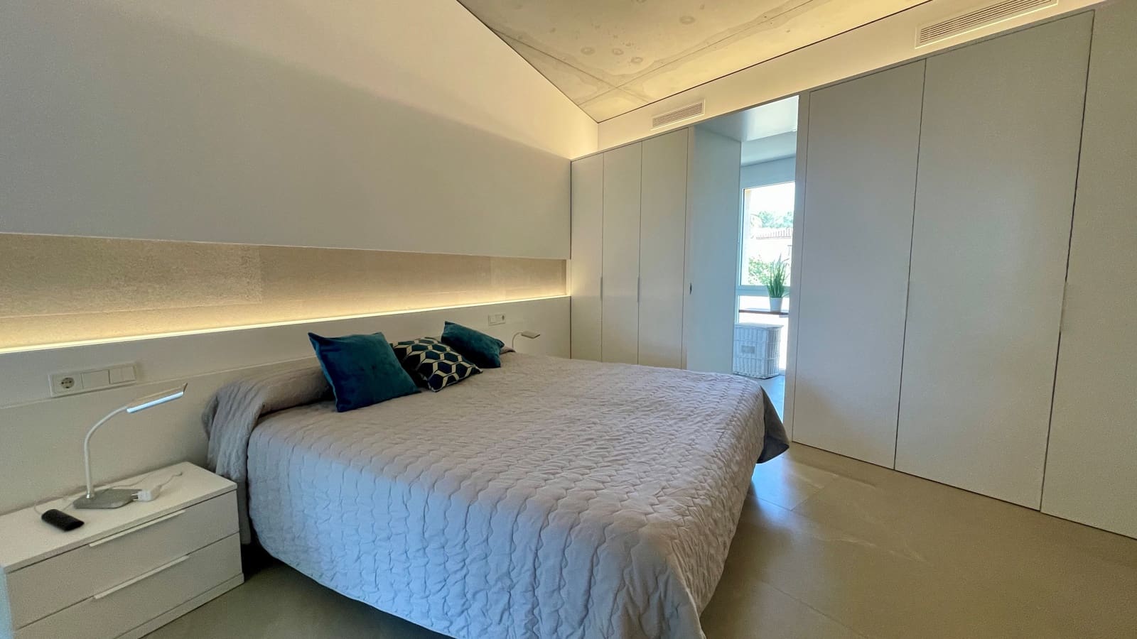 4 soveværelse Byhus til leje i Sa Pobla med swimmingpool garage - € 7.000 (Ref: 8384180)