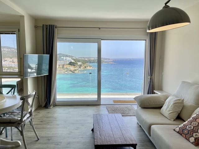 3 bedroom Apartment for rent in Palmanova, Calvià with garage - € 3,500 (Ref: 8404314)