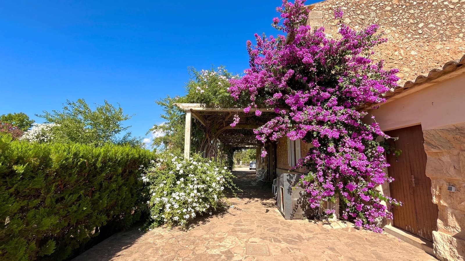 6 bedroom Finca/Country House for sale in Marratxi with pool garage - € 2,300,000 (Ref: 8408954)