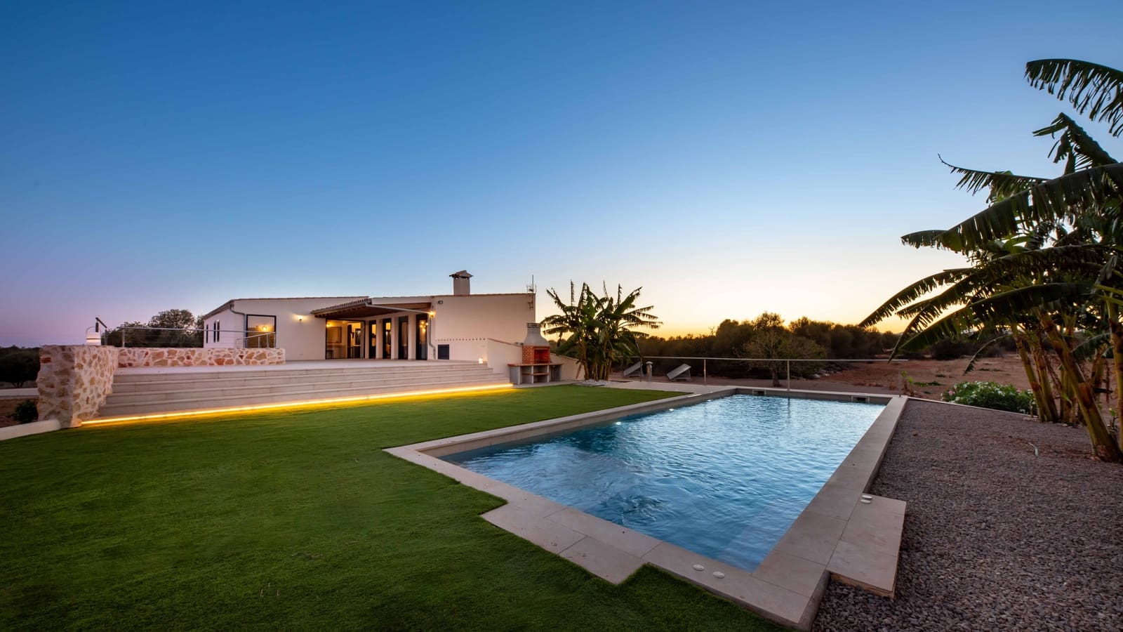 5 soveværelse Finca/Landehus til salg i Campos med swimmingpool garage - € 3.200.000 (Ref: 8410904)