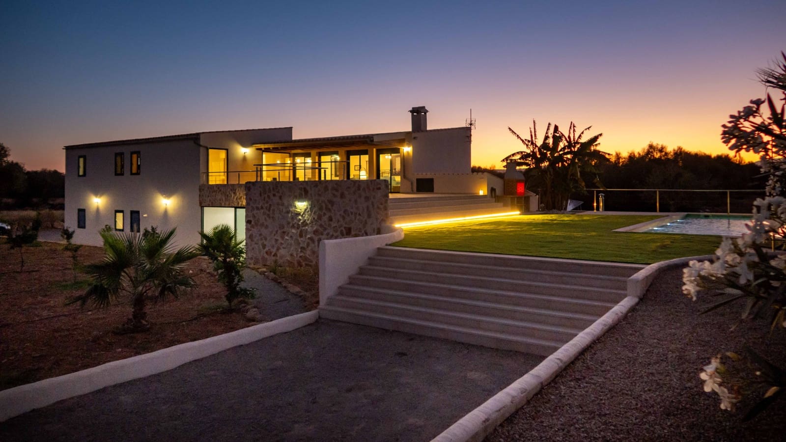 5 soveværelse Finca/Landehus til salg i Campos med swimmingpool garage - € 3.200.000 (Ref: 8410904)