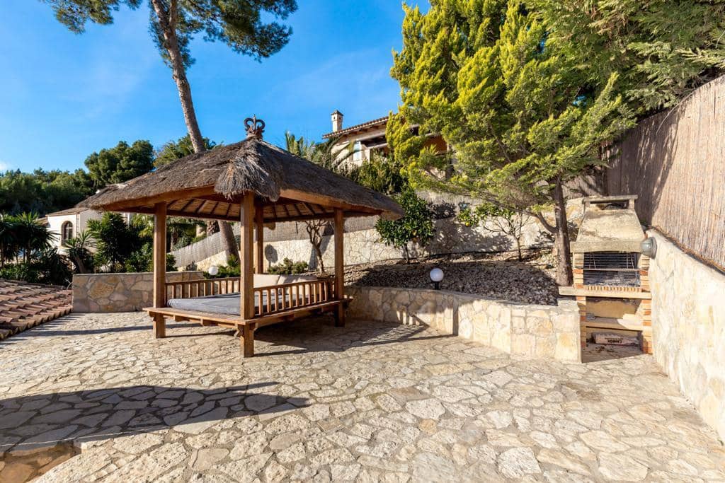 4 sypialnia Willa do wynajęcia w Bendinat z basenem garażem - 28 000 € (Ref: 8425547)