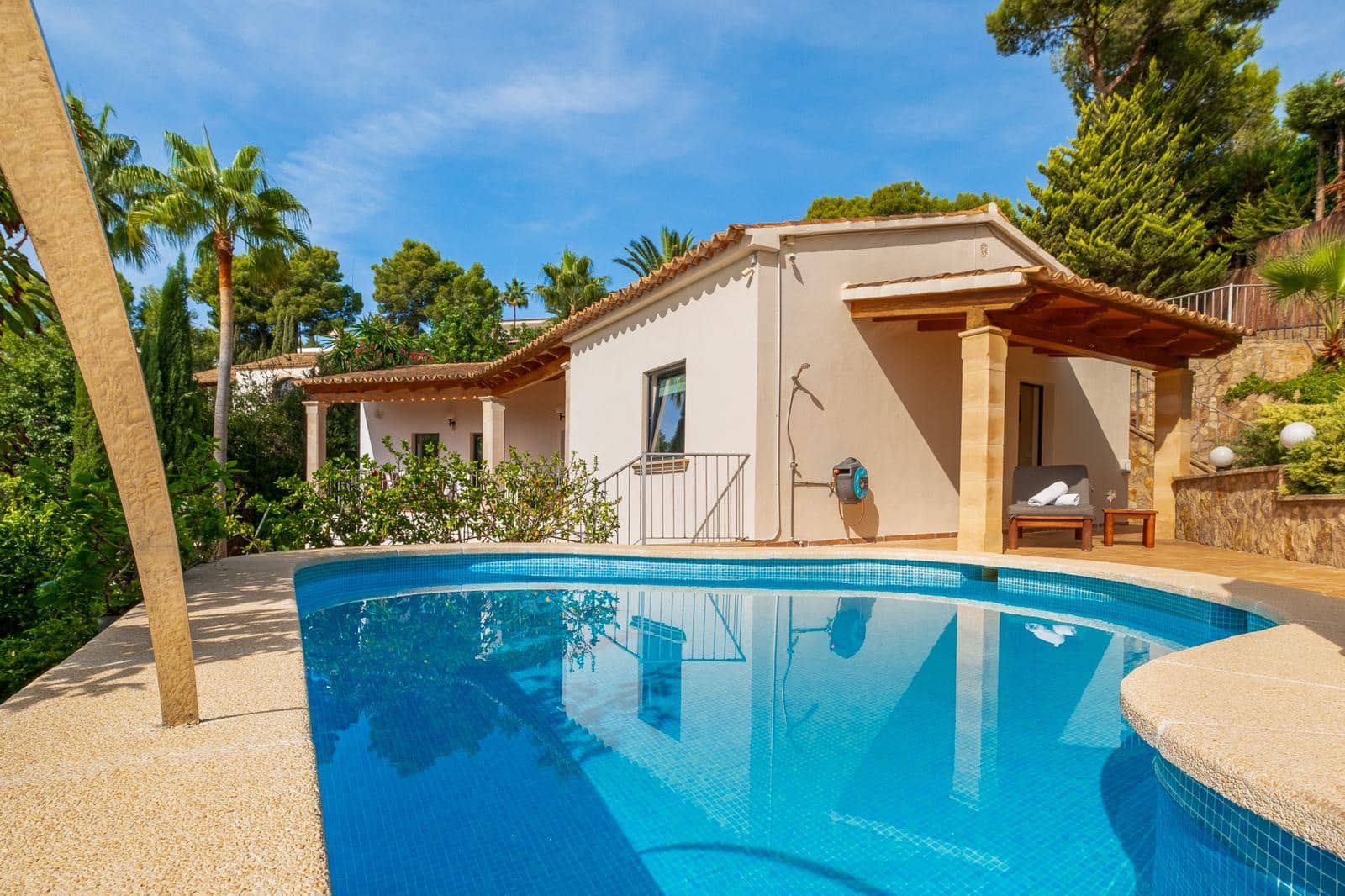 4 sypialnia Willa do wynajęcia w Bendinat z basenem garażem - 28 000 € (Ref: 8425547)