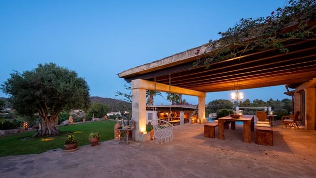 8 soveværelse Finca/Landehus til salg i Calonge, Santanyí med swimmingpool garage - € 1.800.000 (Ref: 8431986)