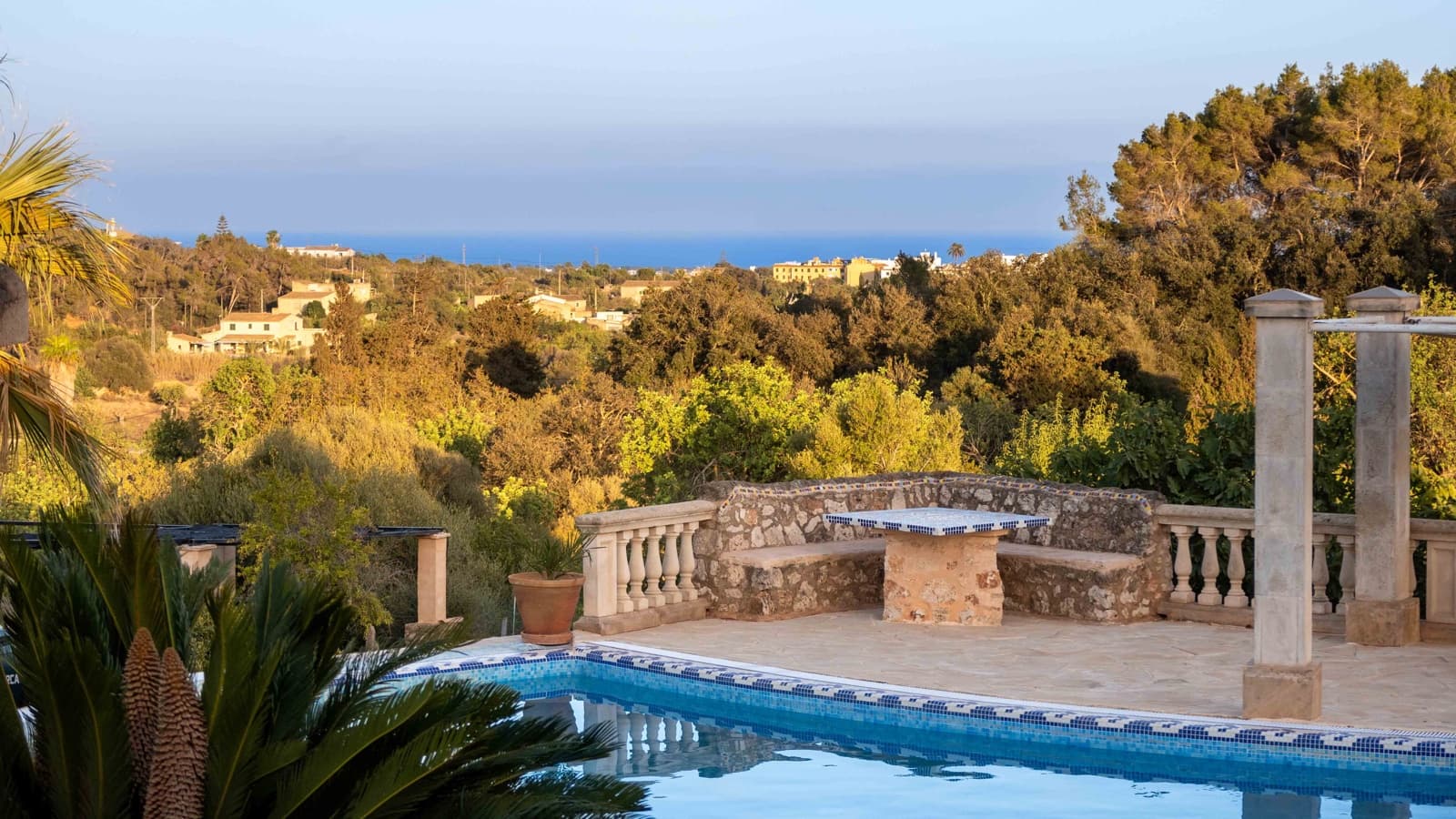 8 soveværelse Finca/Landehus til salg i Calonge med swimmingpool garage - € 1.800.000 (Ref: 8431986)