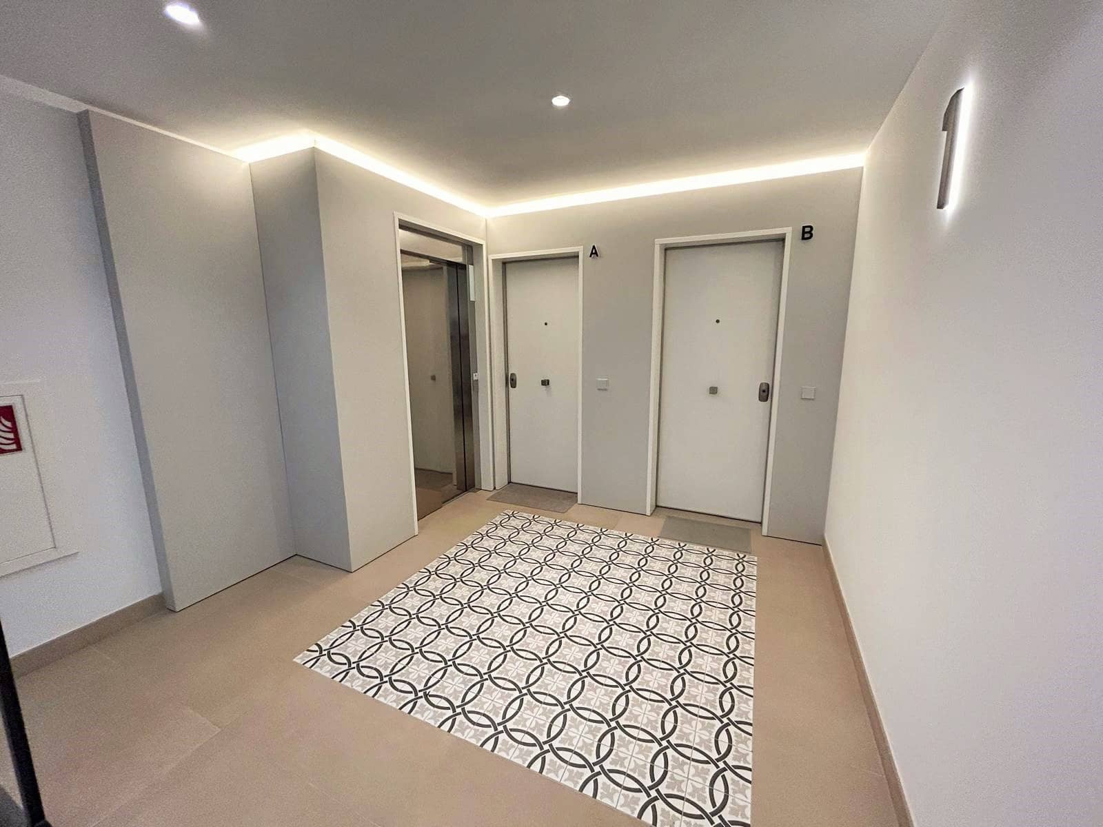 2 slaapkamer Appartement te koop in Palma de Mallorca met garage - € 745.000 (Ref: 8449668)