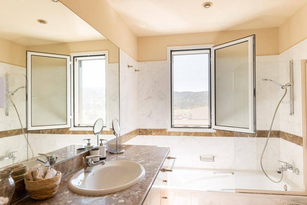 3 soveværelse Semi-Rækkehus til leje i Palma de Mallorca med swimmingpool garage - € 5.000 (Ref: 8449672)