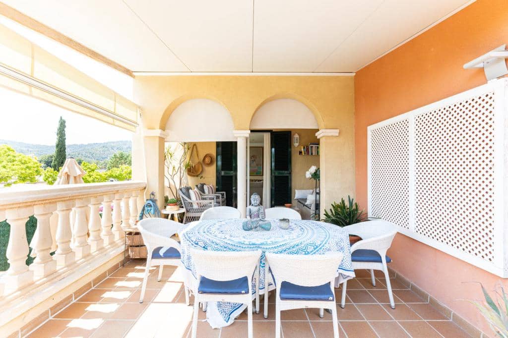 3 soveværelse Semi-Rækkehus til leje i Palma de Mallorca med swimmingpool garage - € 5.000 (Ref: 8449672)