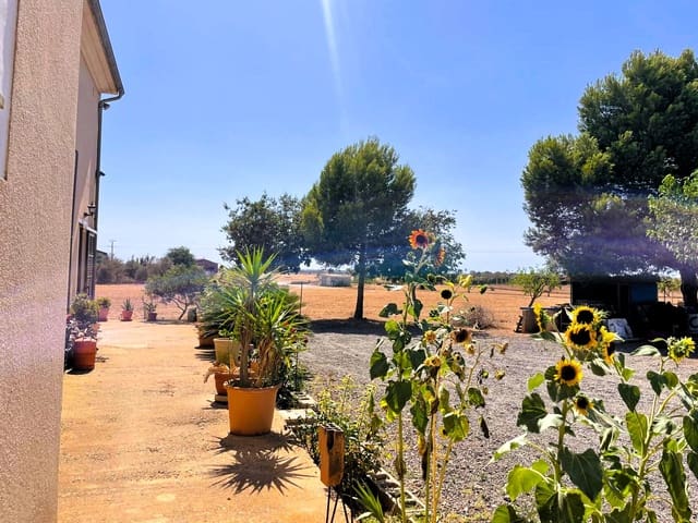 5 bedroom Finca/Country House for sale in Campos with garage - € 1,300,000 (Ref: 8456402)