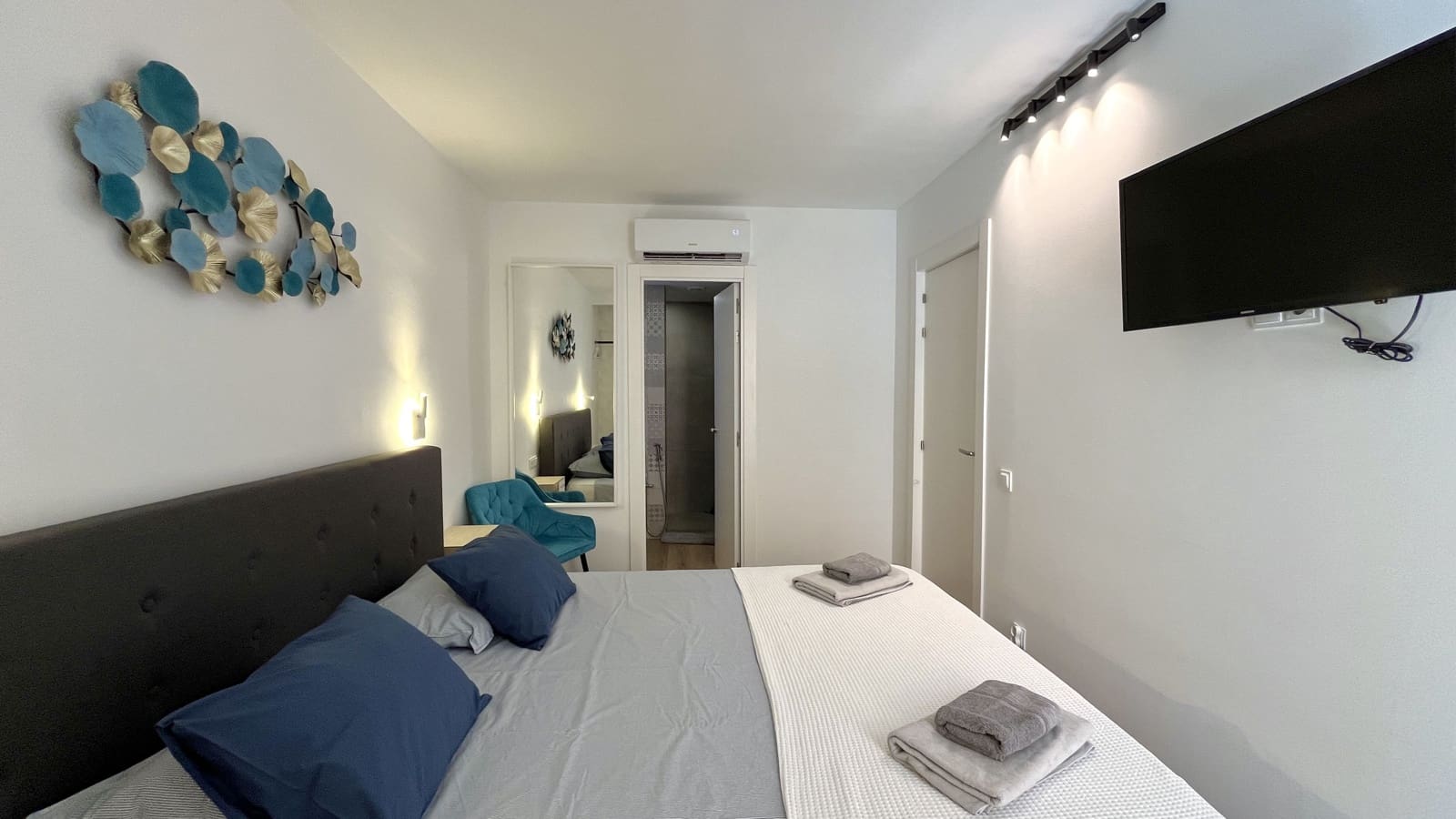 3 soveværelse Lejlighed til leje i Puerto de Alcudia - € 1.800 (Ref: 8459281)