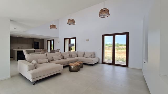 4 bedroom Finca/Country House for rent in Algaida with pool garage - € 7,000 (Ref: 8461254)